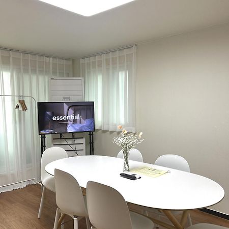Artravel Hongdae Apartment Seoul Bagian luar foto